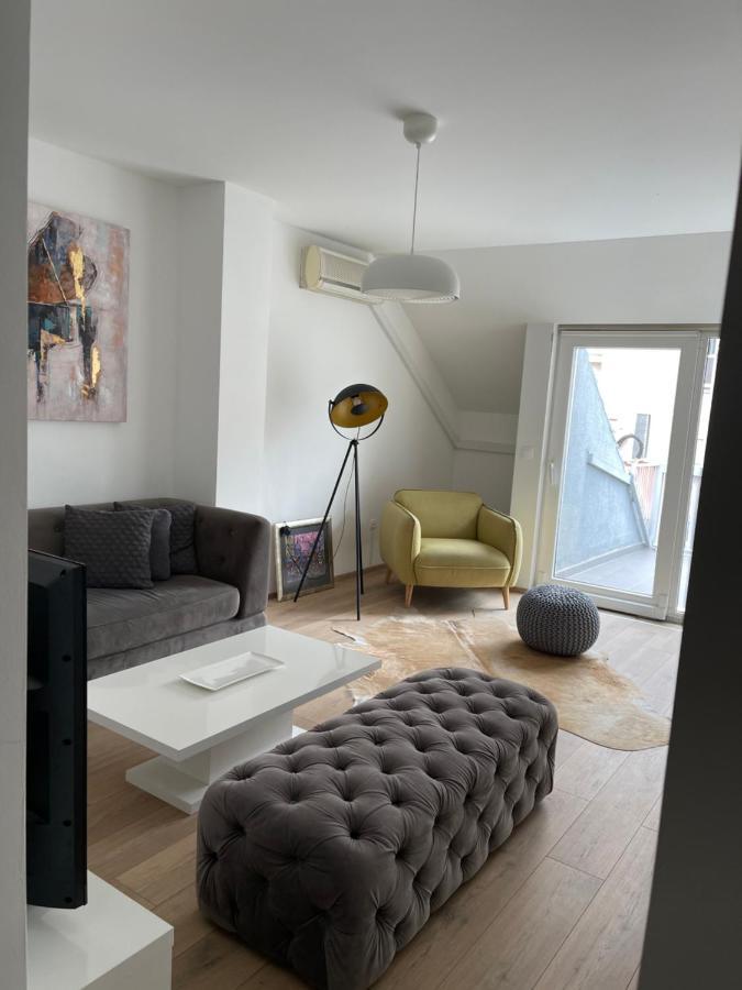 The Roof - Luxury Apartment Omiš Buitenkant foto