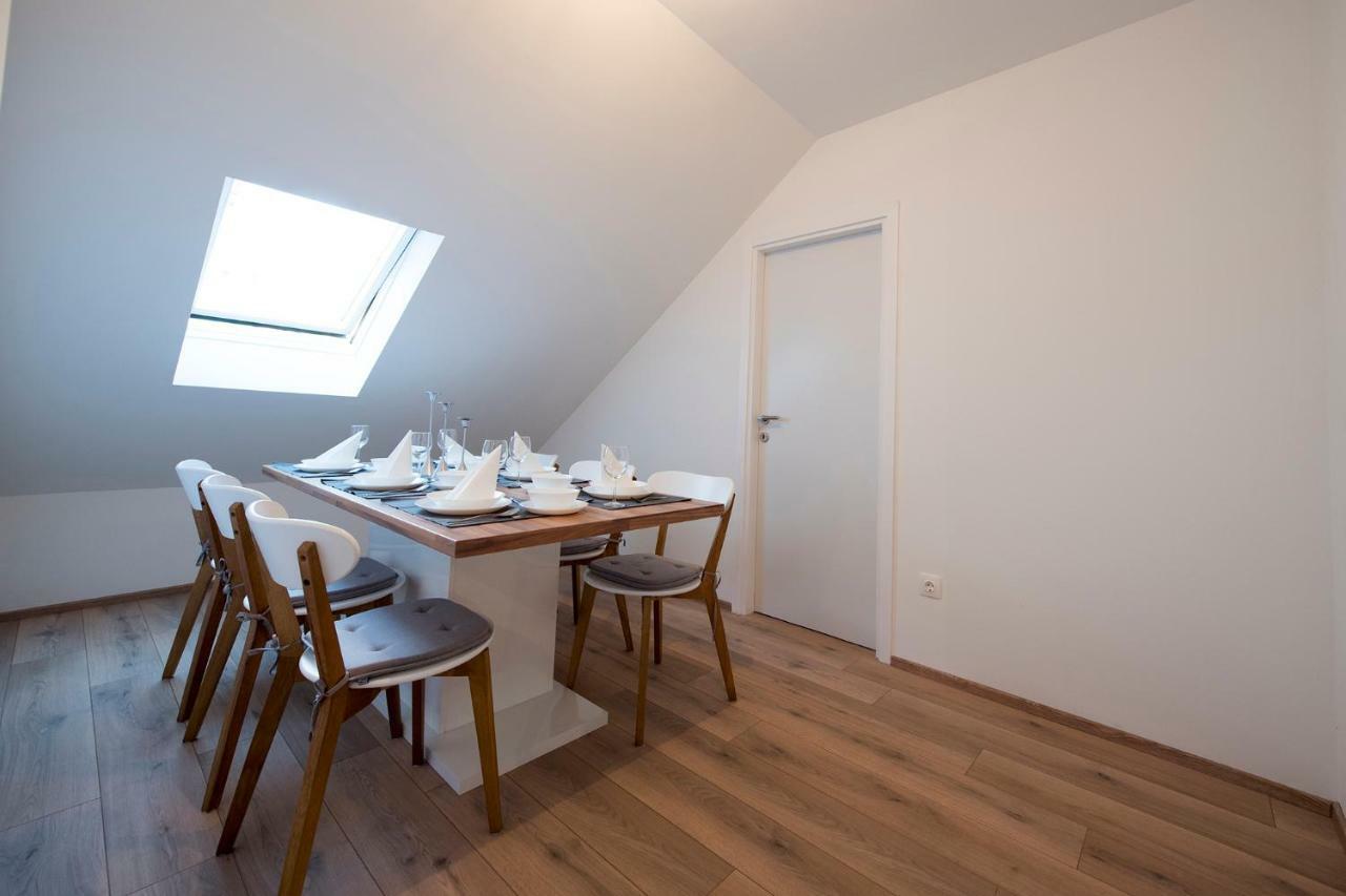 The Roof - Luxury Apartment Omiš Buitenkant foto