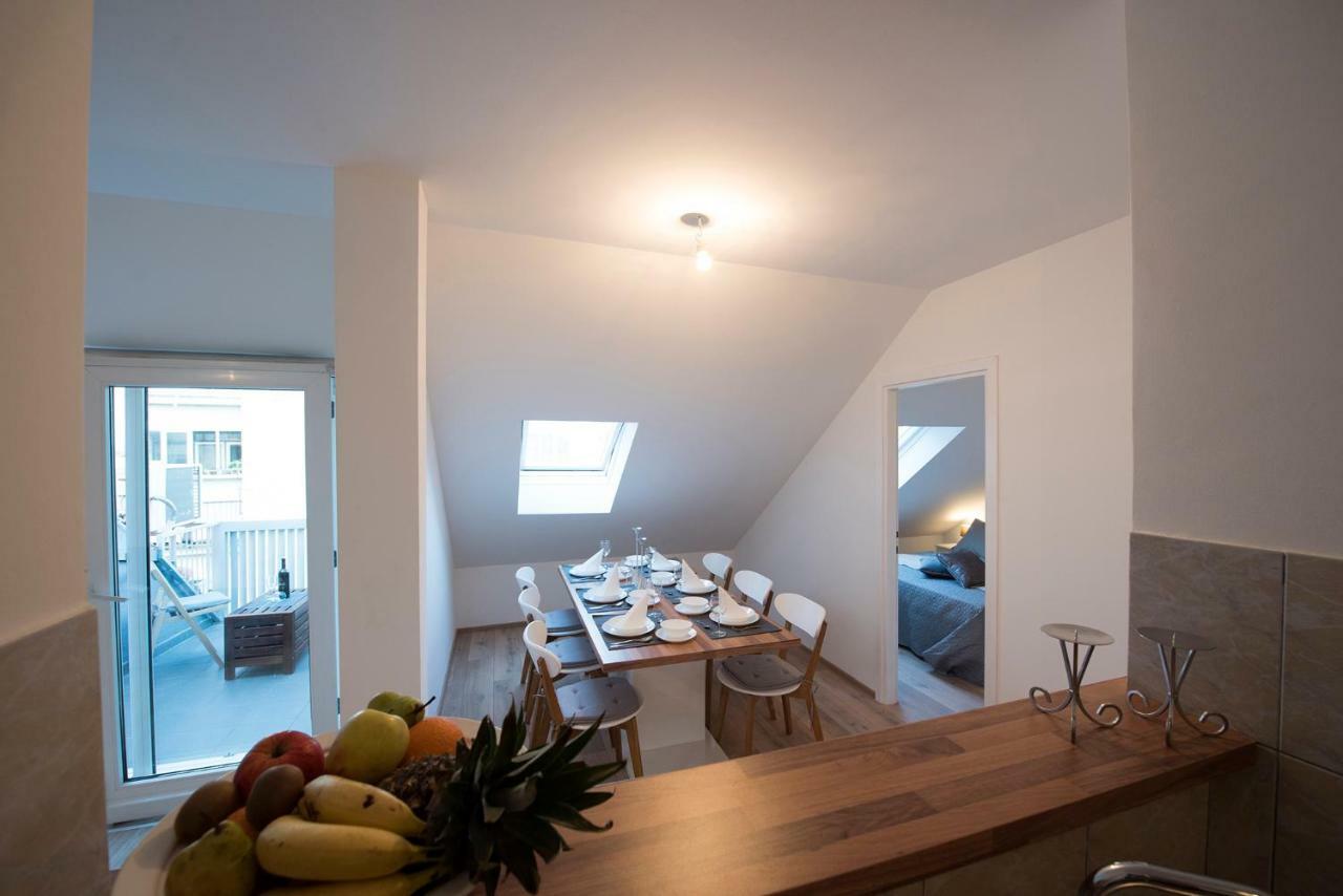 The Roof - Luxury Apartment Omiš Buitenkant foto