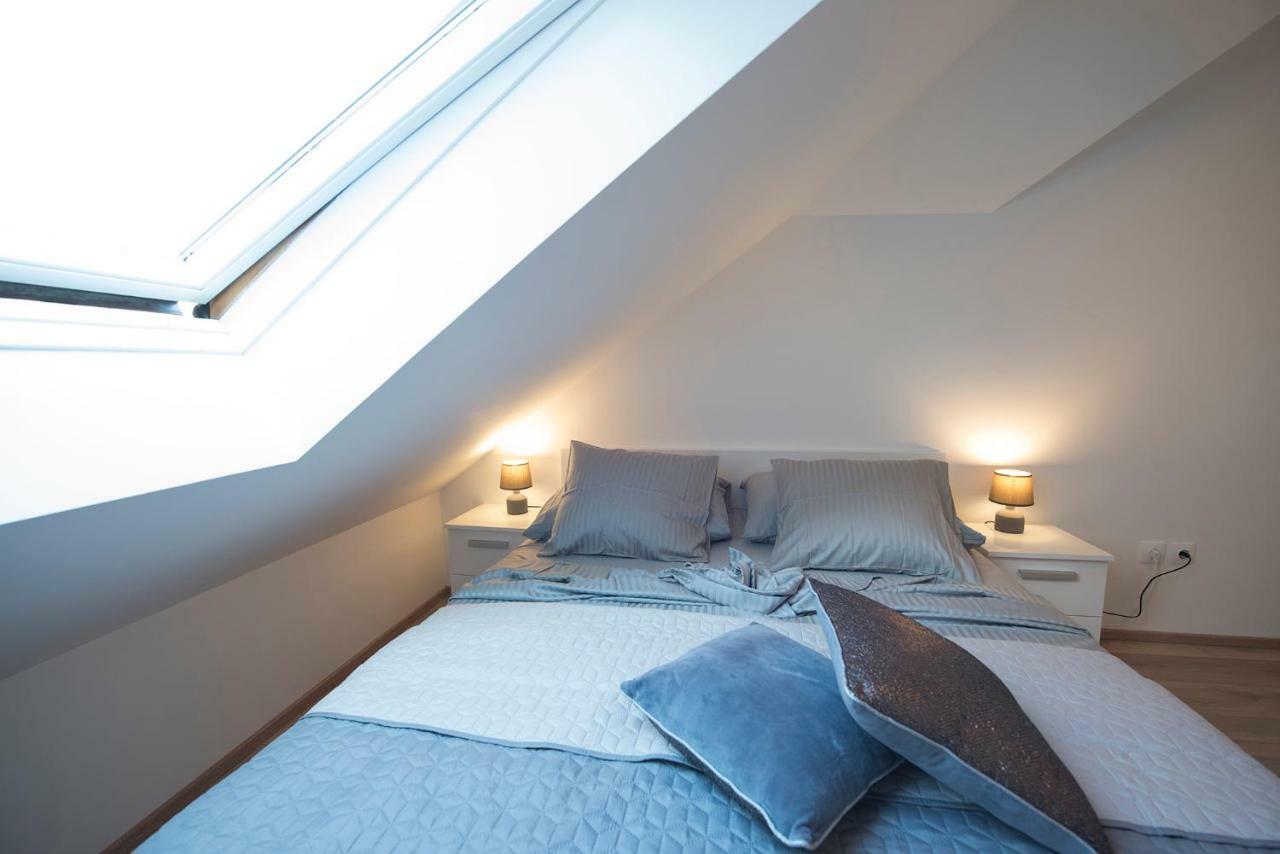The Roof - Luxury Apartment Omiš Buitenkant foto